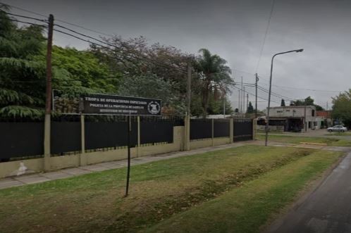 Atacaron a balazos la sede de la Policía de Investigaciones de Rosario | Información General