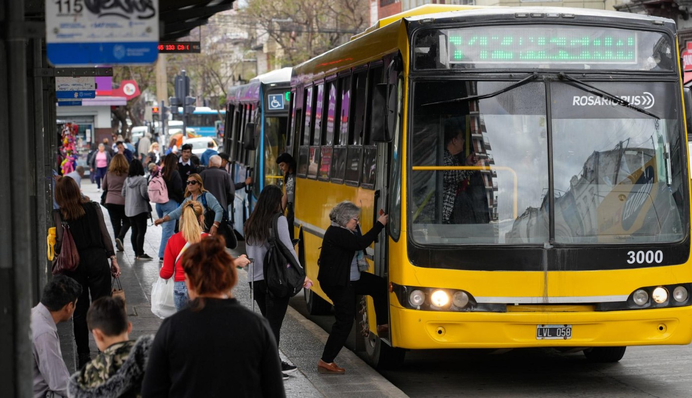 El Gobierno nacional elimina los subsidios al transporte público del interior | Política y Economía