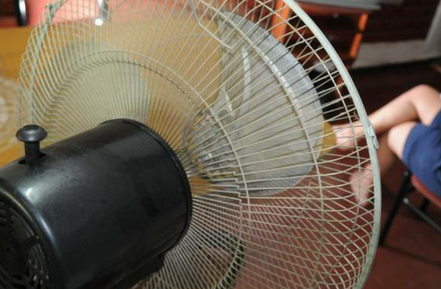 Murió electrocutada una nena de 9 años al tocar un ventilador con los pies mojados | Información General