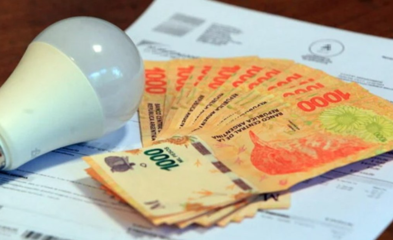 Inflación: subió el tope de ingresos para solicitar los subsidios a la luz y al gas | Política y Economía
