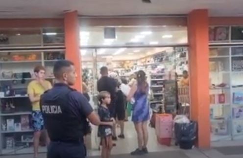 Una nena intentó robar marcadores y lápices y fue detenida | Información General