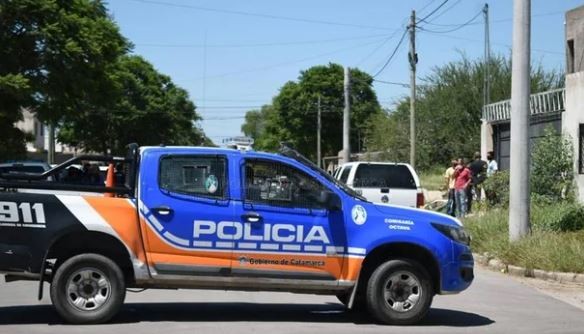 Policías de Catamarca tomaron la Casa de Gobierno para pedir mejoras salariales | Información General