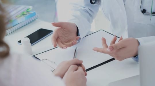 Confirman medida cautelar que impide aumento del valor de prepaga en razón de la edad de la afiliada | Información General