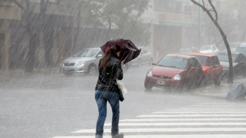Alerta amarilla por lluvias y tormentas para este viernes en Rosario | Rosario y la región
