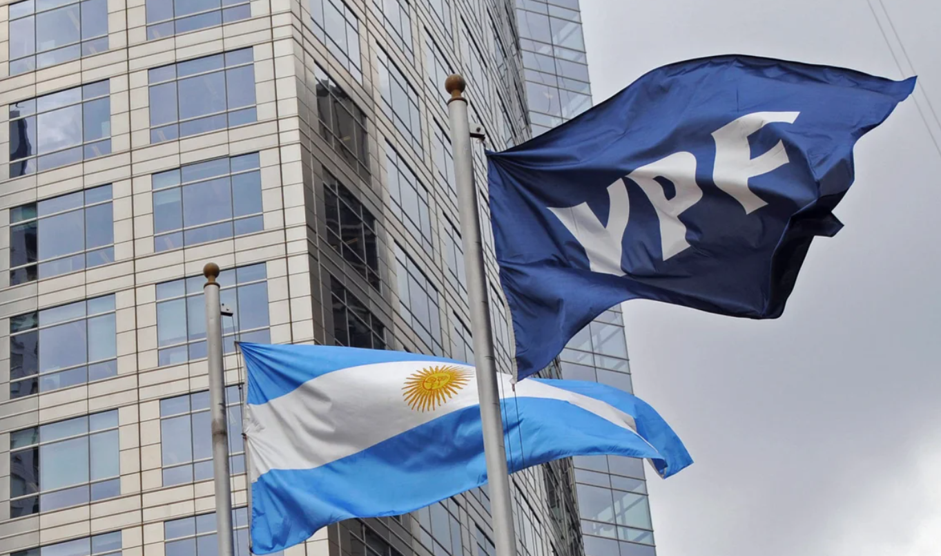 El Gobierno apeló el fallo por la nacionalización de YPF y pidió que se haga el juicio en el país | Política y Economía