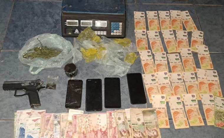 Diez allanamientos en Álvarez y Piñero por una causa de drogas | Rosario y la región