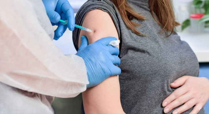 Comienza la vacunación contra el virus sincicial respiratorio | Rosario y la región