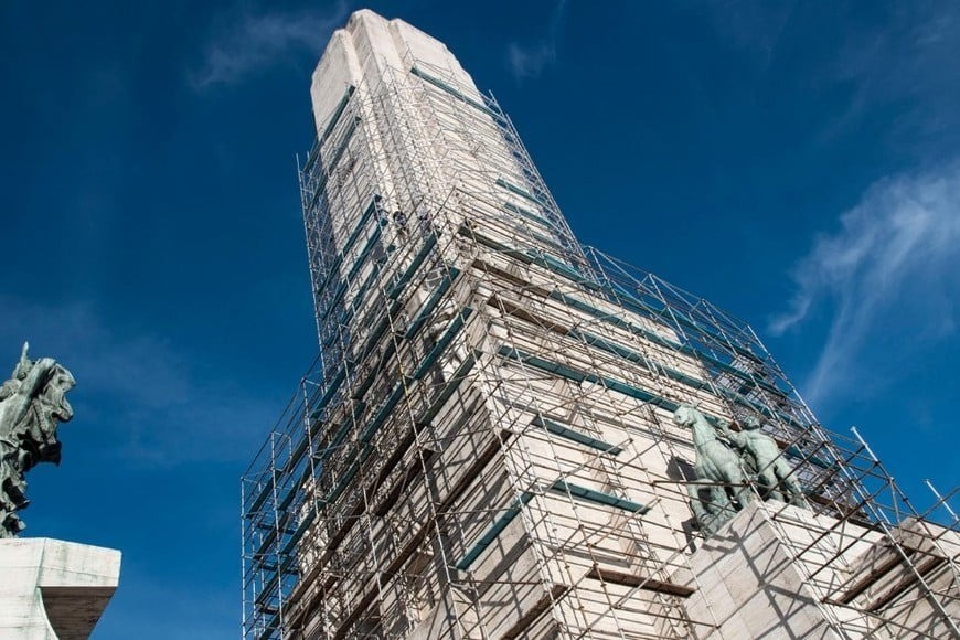 Frenaron las obras en el Monumento a la Bandera por falta de pagos | Rosario y la región