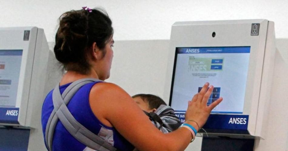 Cuáles son los montos de las asignaciones familiares con el aumento del 27,18% | Política y Economía