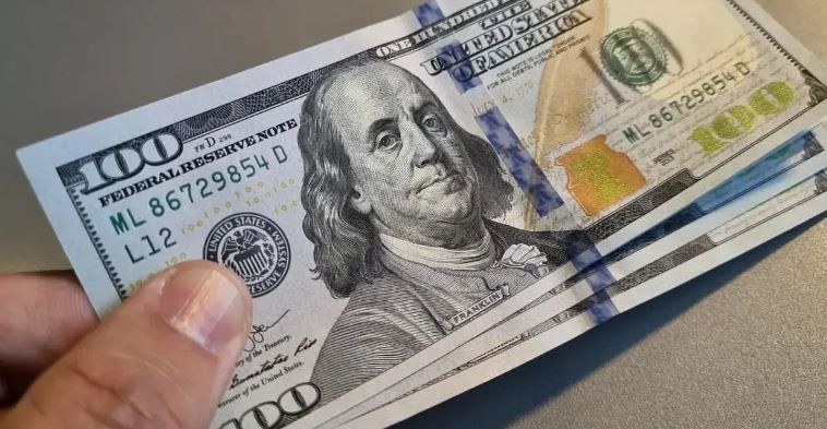 El dólar blue rebotó y recortó la caída sobre el final de la semana | Política y Economía
