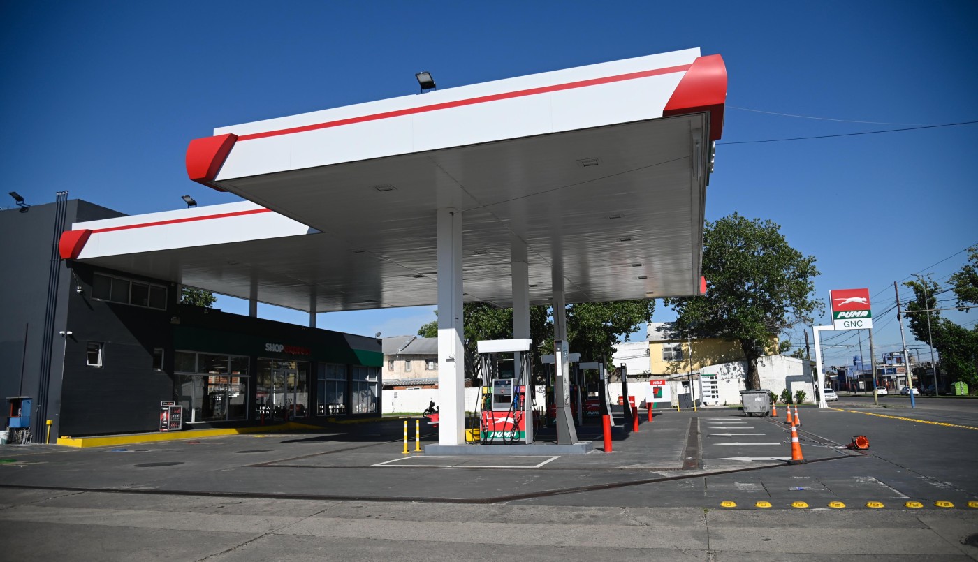 Estaciones de servicio evalúan permanecer cerradas durante la noche | Rosario y la región