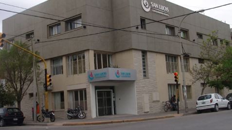 Un nene está en grave estado después de que sus papás lo dejaran encerrado en el auto por seis horas | Información General