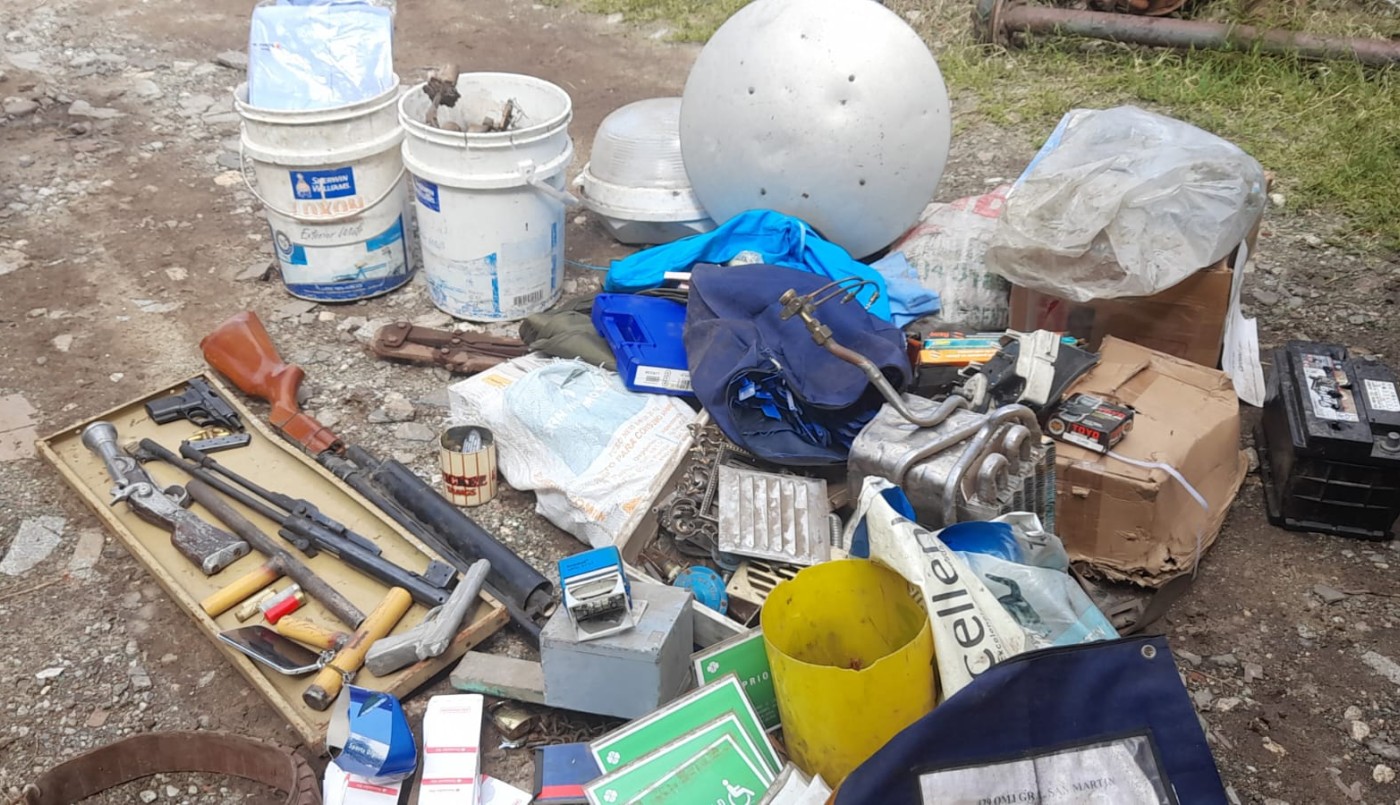 Allanamientos a chatarrerías, con detenidos y secuestro de materiales | Rosario y la región