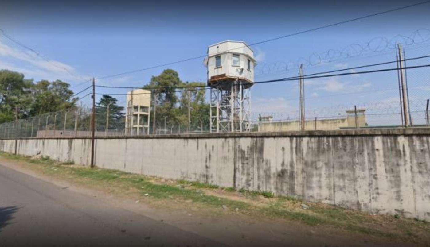 Secuestran un teléfono en la cárcel de Rosario desde donde se hicieron amenazas | Rosario y la región