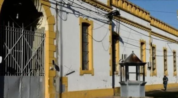 Atacaron con agua caliente a un funcionario de Seguridad en Rosario | Rosario y la región