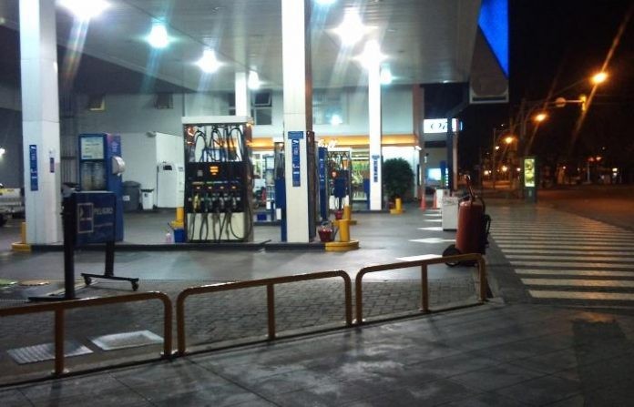 Vuelven a abrir por las noches las estaciones de servicio en Rosari | Rosario y la región
