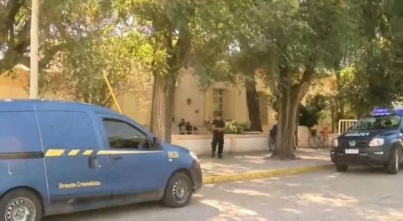 Una niña encontró una bala dentro de una cajita en la ventana de una escuela | Rosario y la región