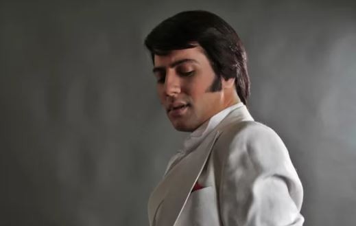 El imitador de Sandro contó cómo fue la visita de Milei a su show: "De repente había perros revisando el camarín" | Espectáculos