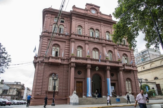 Cómo funcionan los servicios el fin de semana largo | Rosario y la región