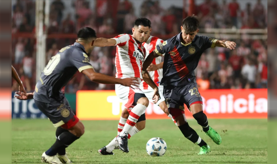 En el último suspiro, Argentinos Jrs se lo dio vuelta a Instituto y quedó como único líder | Deportes