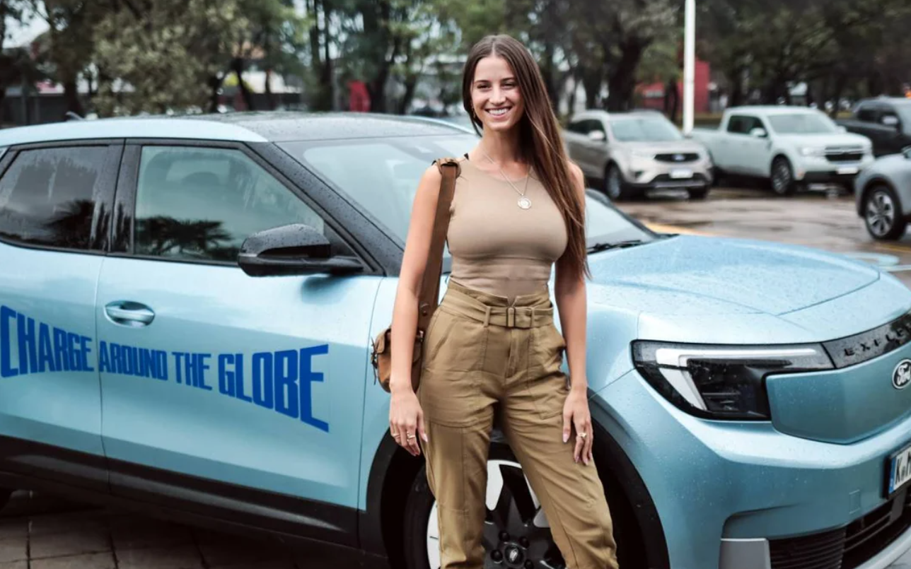 Récord: una fotógrafa, la primera persona en dar la vuelta al mundo en un auto eléctrico | Información General