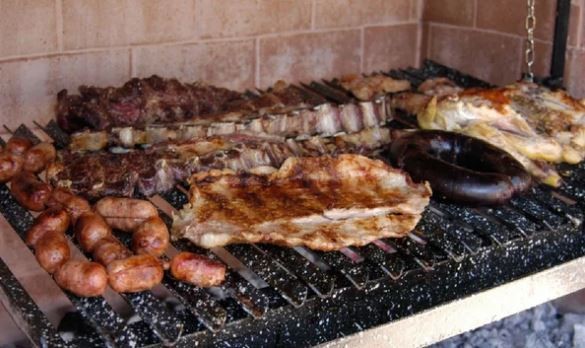 Denunció a sus vecinos por hacer un asado en Semana Santa | Información General