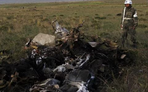 Absuelven a dos militares por la caída de un avión en Bolivia en el que debía viajar Ginés González García | Información General