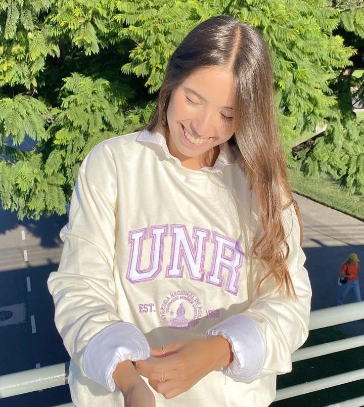 Furor por unos buzos que destacan a las universidades nacionales del país | Rosario y la región