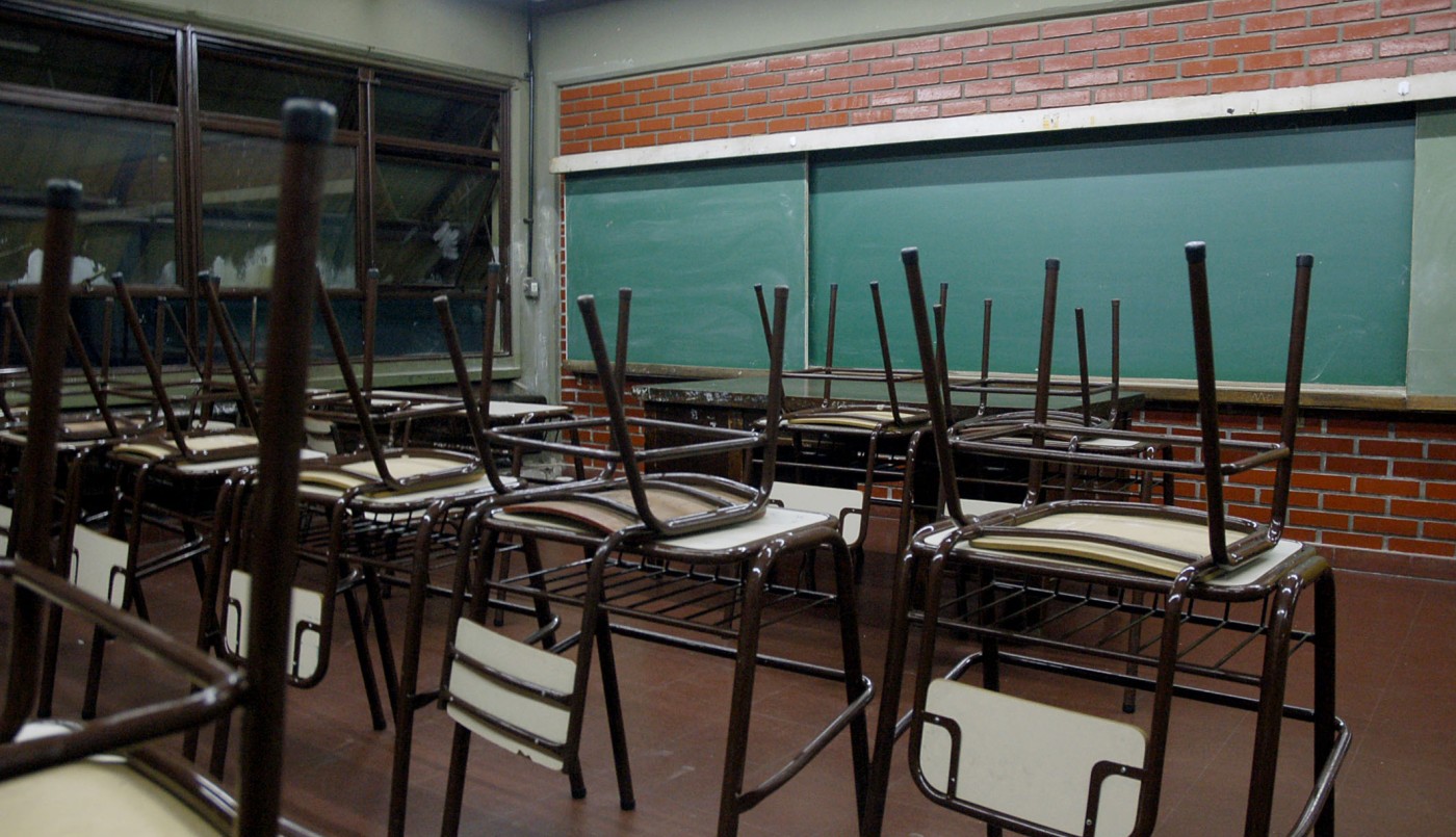 Escándalo en un colegio: una niña sorprendió a un profesor viendo porno | Información General