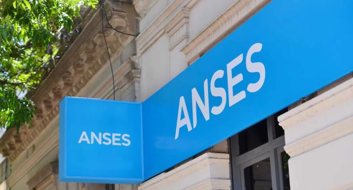 ANSES: quiénes pueden cobrar el bono extra de $90 mil en abril | Información General