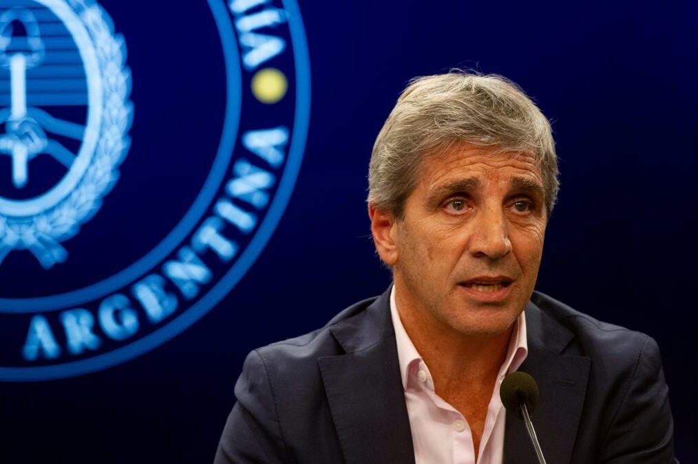 Caputo viaja a la reunión del FMI en busca de avanzar con un nuevo acuerdo | Política y Economía