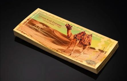 Dubai sacó un billete de oro de 24 kilates | Internacionales