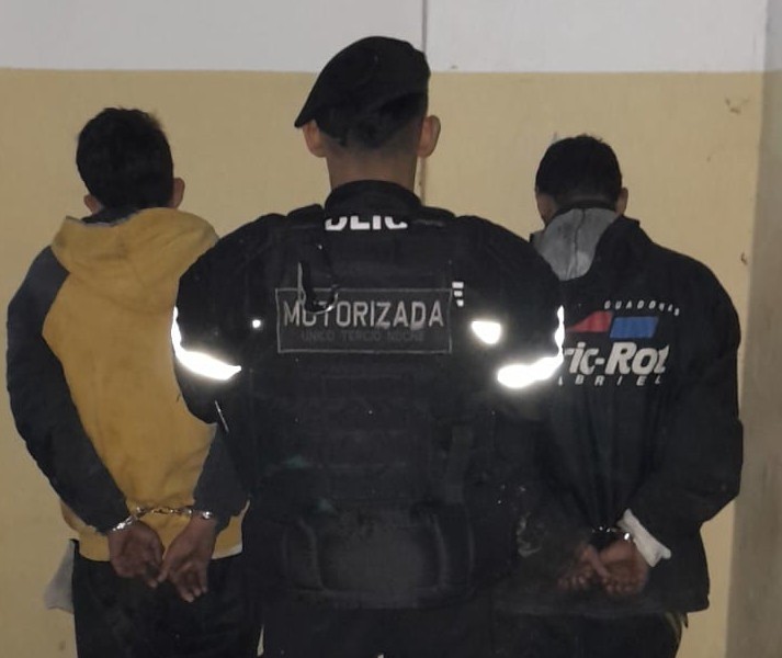 Dos detenidos al intentar abrir un auto | Rosario y la región