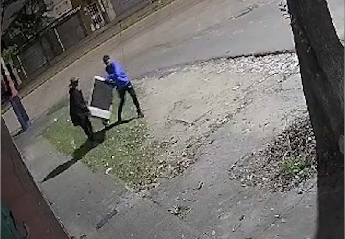 Video: Robo piraña de un aire acondicionado | Rosario y la región