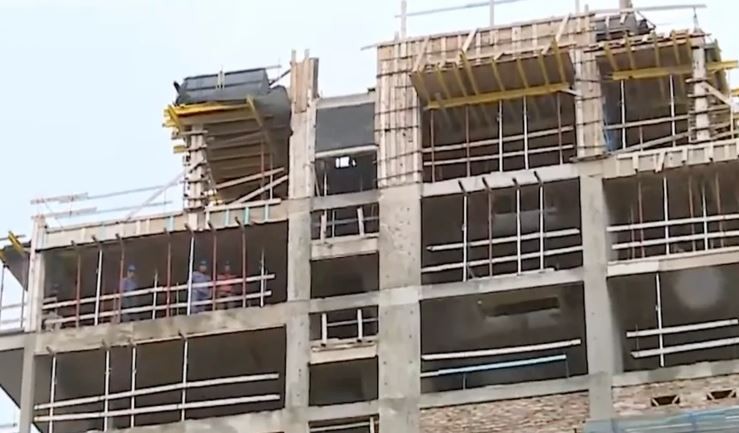 Incendio en una obra en Núñez dejó atrapados a más de 10 trabajadores | Información General