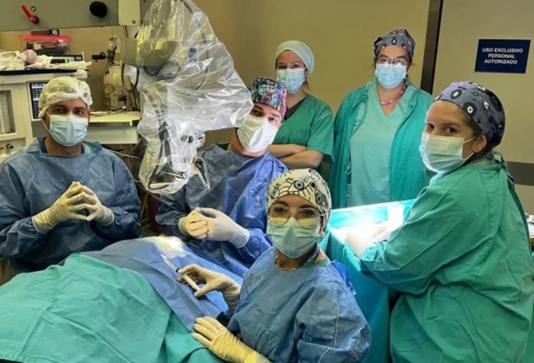 Tenía una grave infección y gracias a un trasplante de córnea se evitó que pierda un ojo | Información General