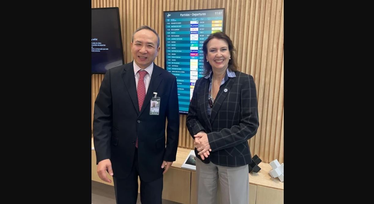 Mondino y el equipo económico viajan a China para bajar la tensión política y negociar los swap | Política y Economía