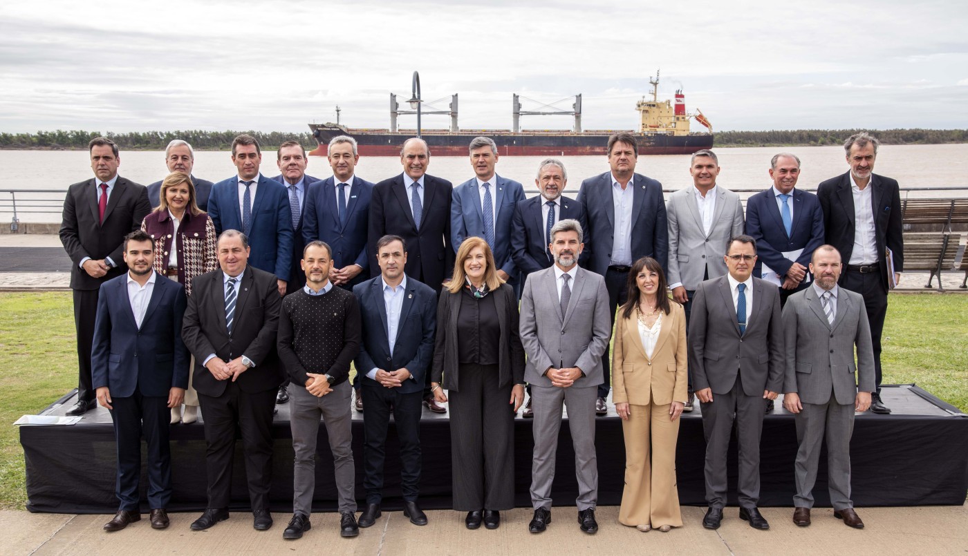 Obra pública, transporte y seguridad: Intendentes de todo el país se reunieron en Rosario | Rosario y la región