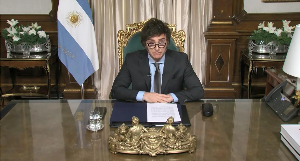 Milei celebró la media sanción de la Ley Bases: "Paso fundamental para sacar a Argentina del pantano" | Política y Economía