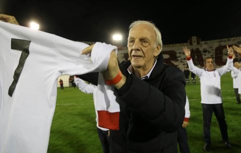 La última nota de Menotti: "El fútbol está en una lucha cruel con los poderes económicos" | Deportes