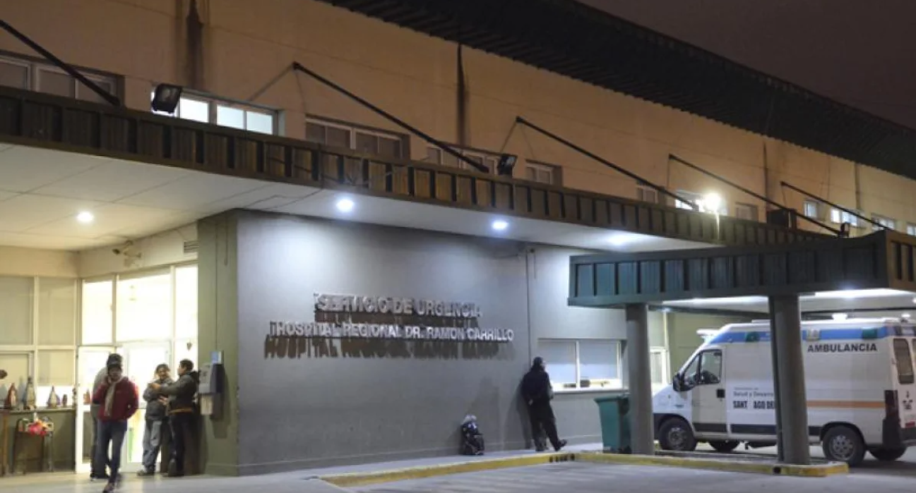 Una pareja bebía alcohol, ella lo "desconoció" y le golpeó la cabeza con un hierro | Información General