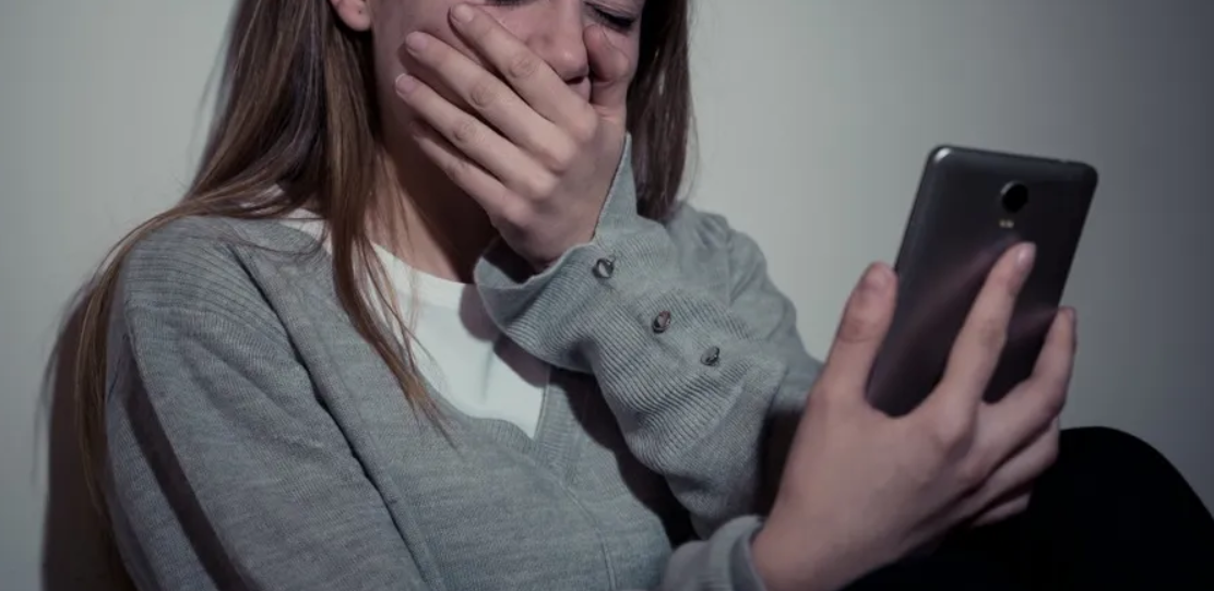 Adolescente de 13 años trucó fotos de sus compañeras y las viralizó desnudas | Información General