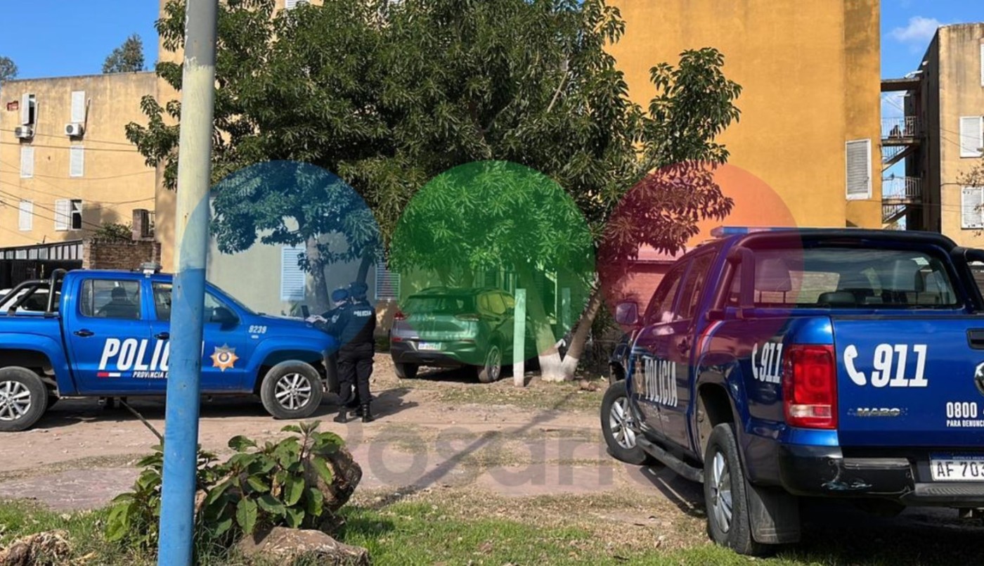 Apareció el auto que había sido robado frente al colegio El Buen Samaritano | Rosario y la región