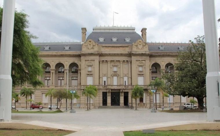 Pullaro encabeza los actos por el 214° aniversario de la Revolución de Mayo en Santa Fe | Rosario y la región