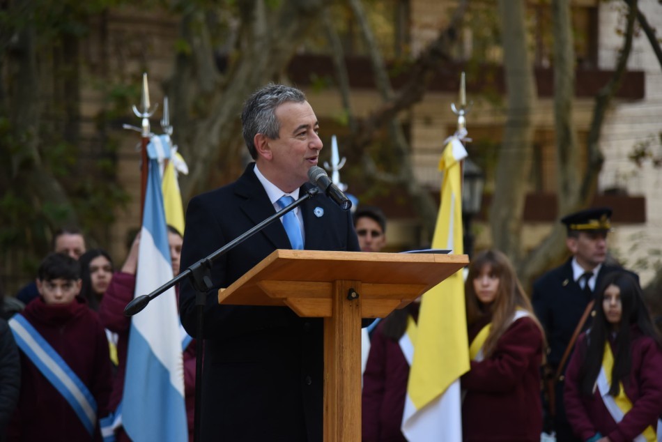 Pablo Javkin señala que, aunque en los documentos somos parte de una Nación federal, en la práctica esta descentralización no se cumple | Rosario y la región