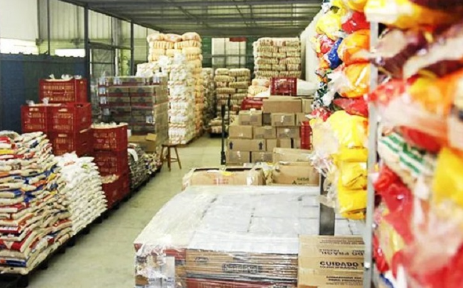 La Justicia ordenó al Gobierno que informe cuántos alimentos tiene y que los distribuya de inmediato | Política y Economía