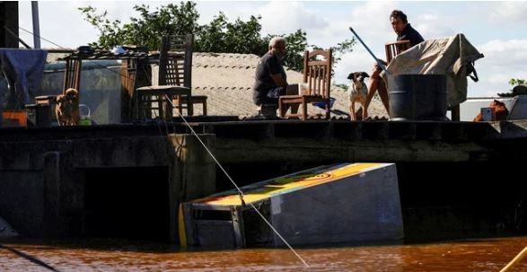 Enfermedades amenazan el sur de Brasil, devastado por las inundaciones | Internacionales