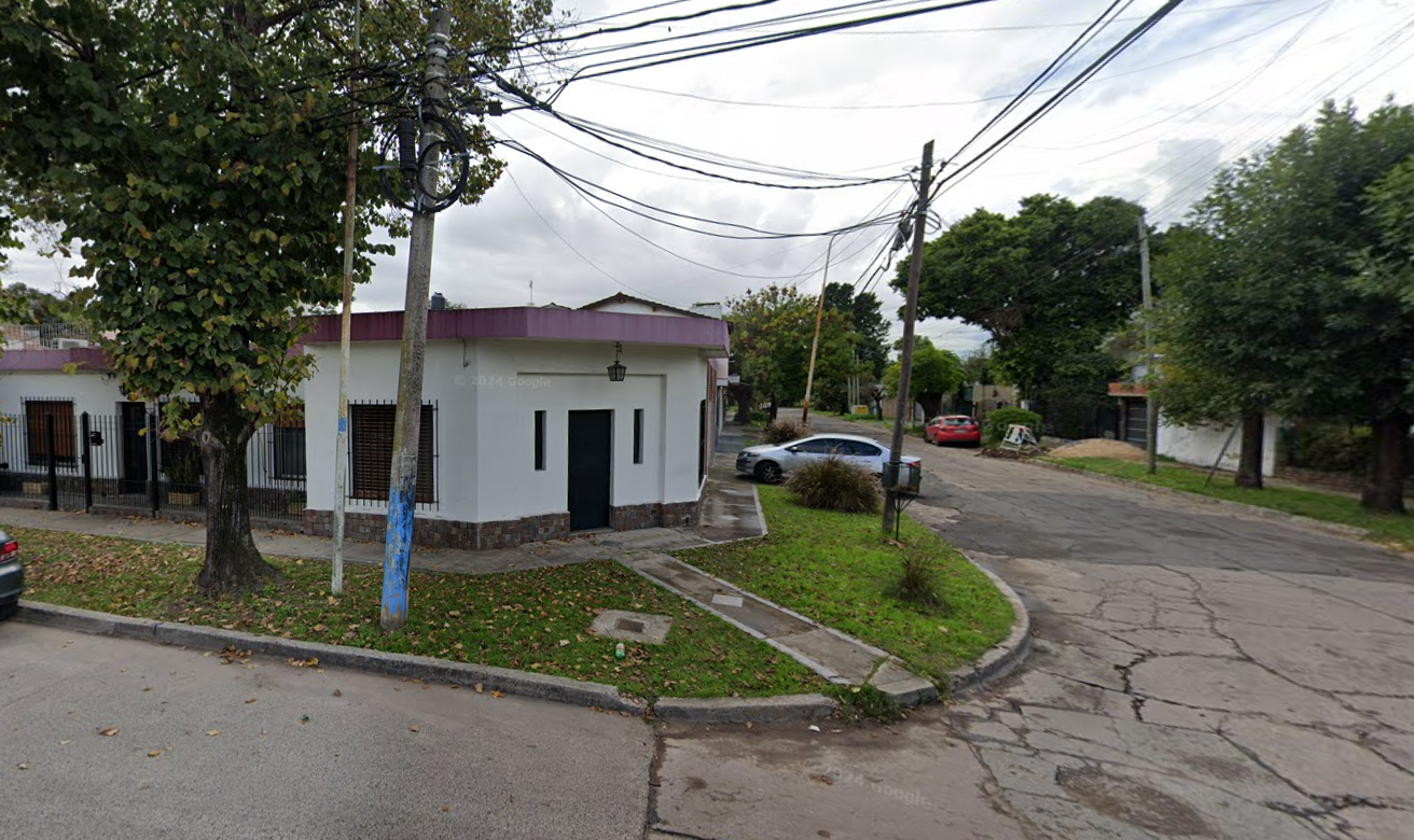 Pactó la compra de una moto en Facebook, fue emboscado y lo balearon para robarle | Información General