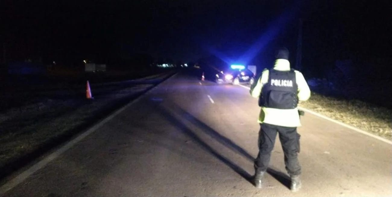 Accidente trágico: un fallecido tras la colisión de un automóvil con una motocicleta y un cuatriciclo | Rosario y la región