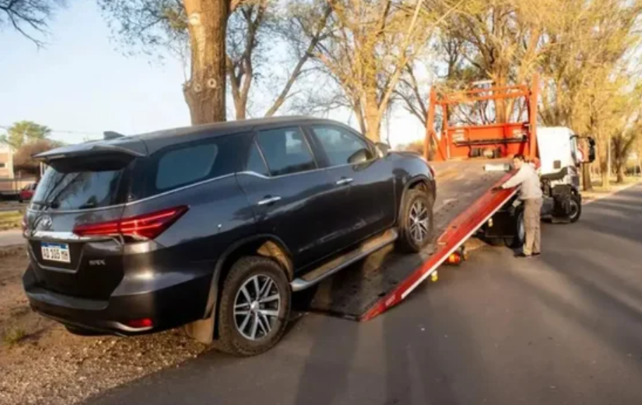 Marcha atrás: el Gobierno derogó la medida que autorizaba a las aseguradoras a dejar de brindar el servicio de grúas | Información General